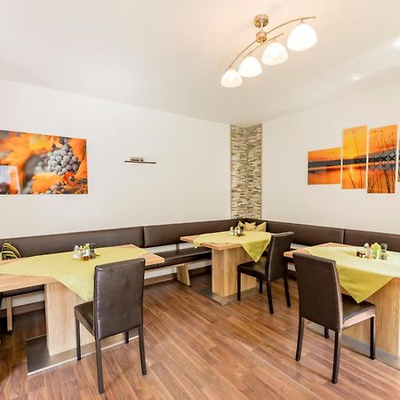 Weingut Apartment Hildegard Gangl Illmitz Exterior foto
