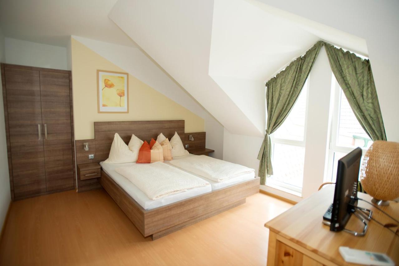 Weingut Apartment Hildegard Gangl Illmitz Exterior foto