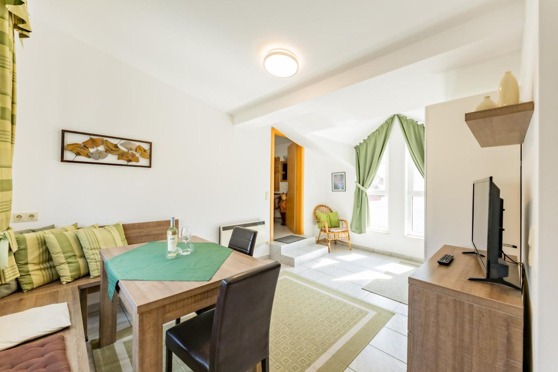 Weingut Apartment Hildegard Gangl Illmitz Exterior foto